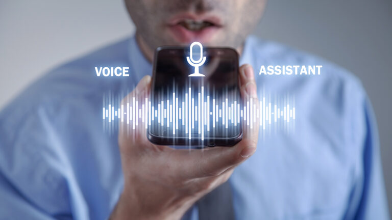 Imagen de altavoces inteligentes utilizados en marketing de voz